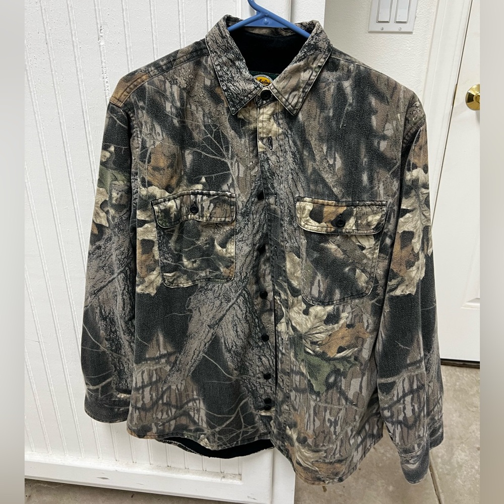 Men’s Medium Cabela’s Camo Button Down Fleece Lined Hunting Shirt